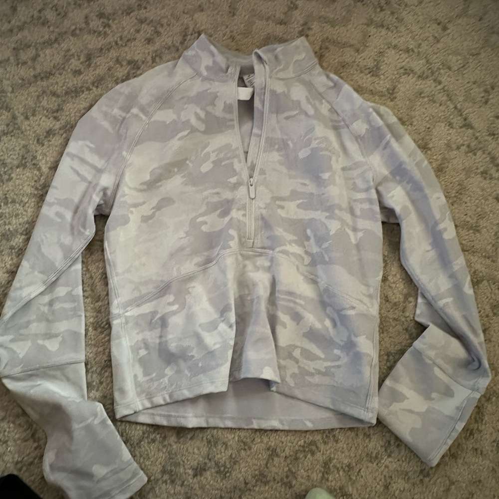 Lululemon white camo half zip. Excellent condition